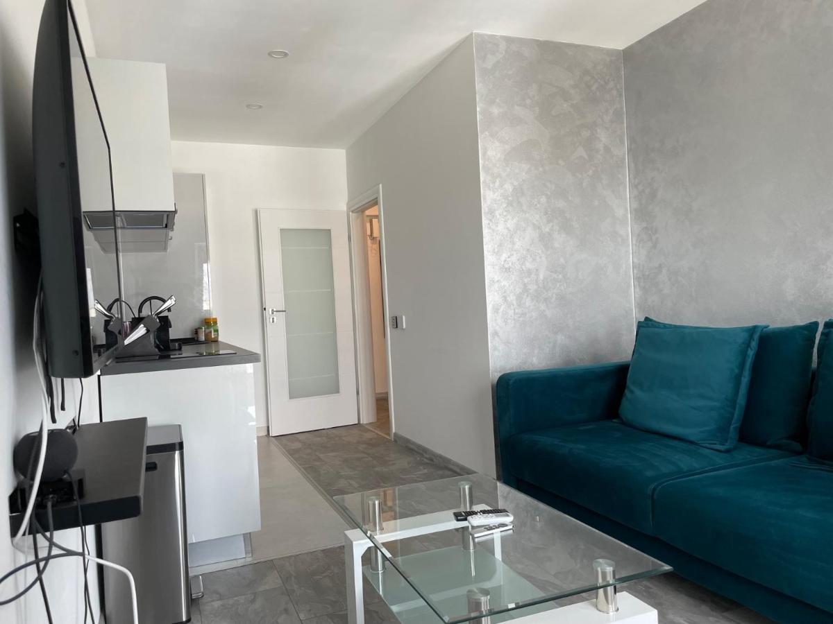 Cozy 2-Room Penthouse Lakeview W14 Bukarest Exterior foto