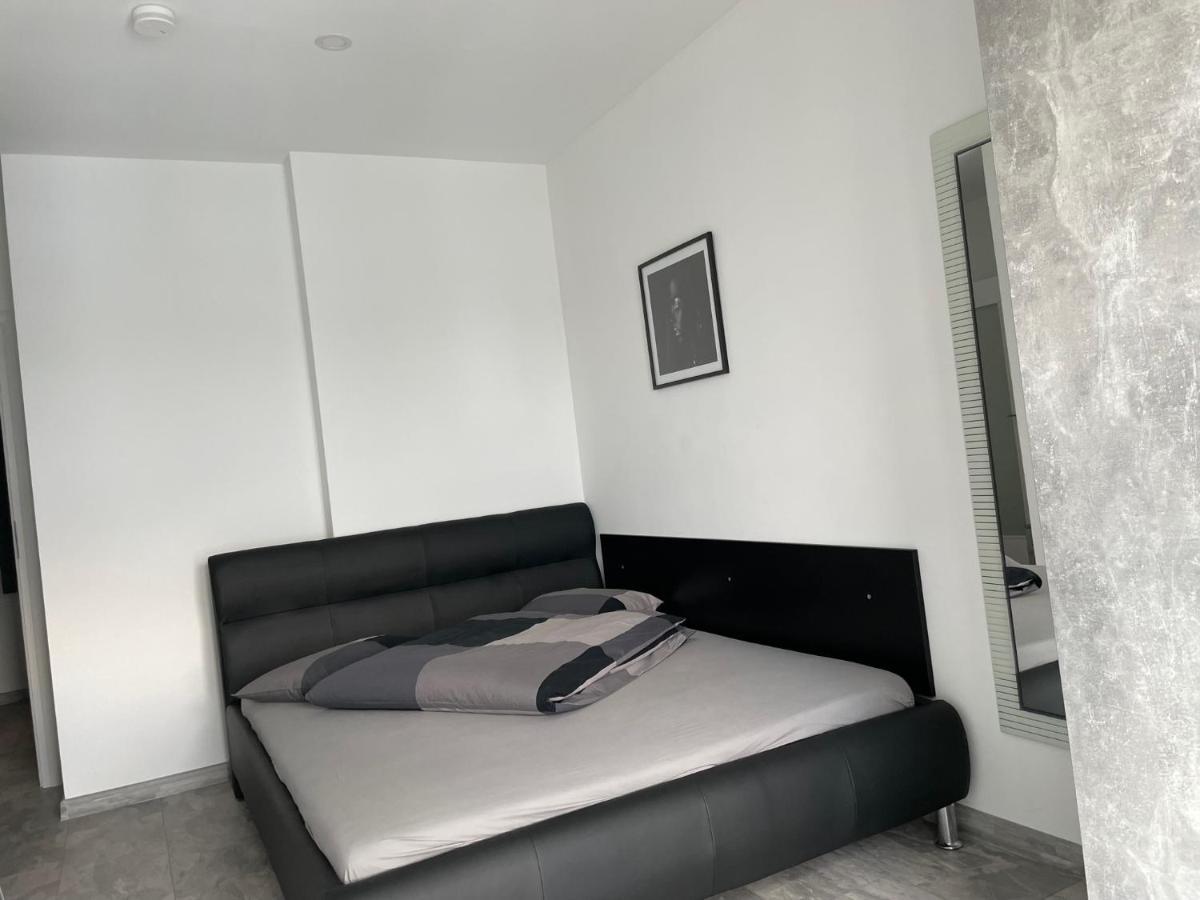 Cozy 2-Room Penthouse Lakeview W14 Bukarest Exterior foto
